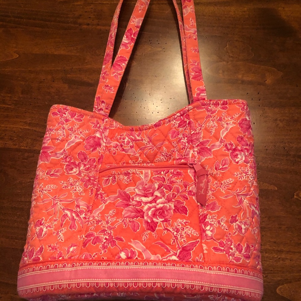 Vera Bradley Bag. Beautiful pink coral color. - Picture 1 of 5